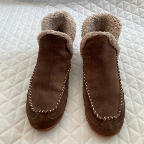 Blondo Waterproof Serene Moccasin Brown Suede Sherpa Slippers Women 9M Cozy Warm - Picture 5 of 11